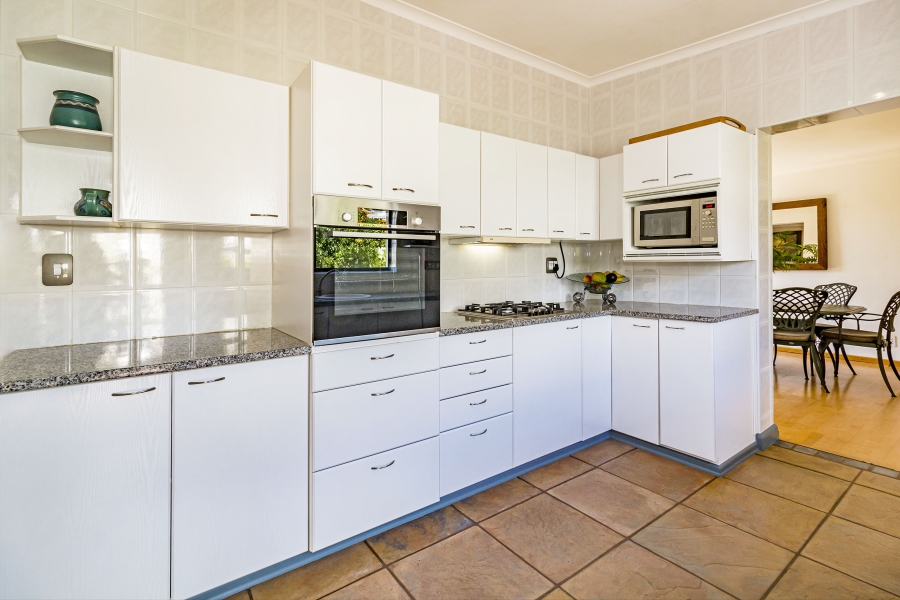 3 Bedroom Property for Sale in Rome Glen Western Cape